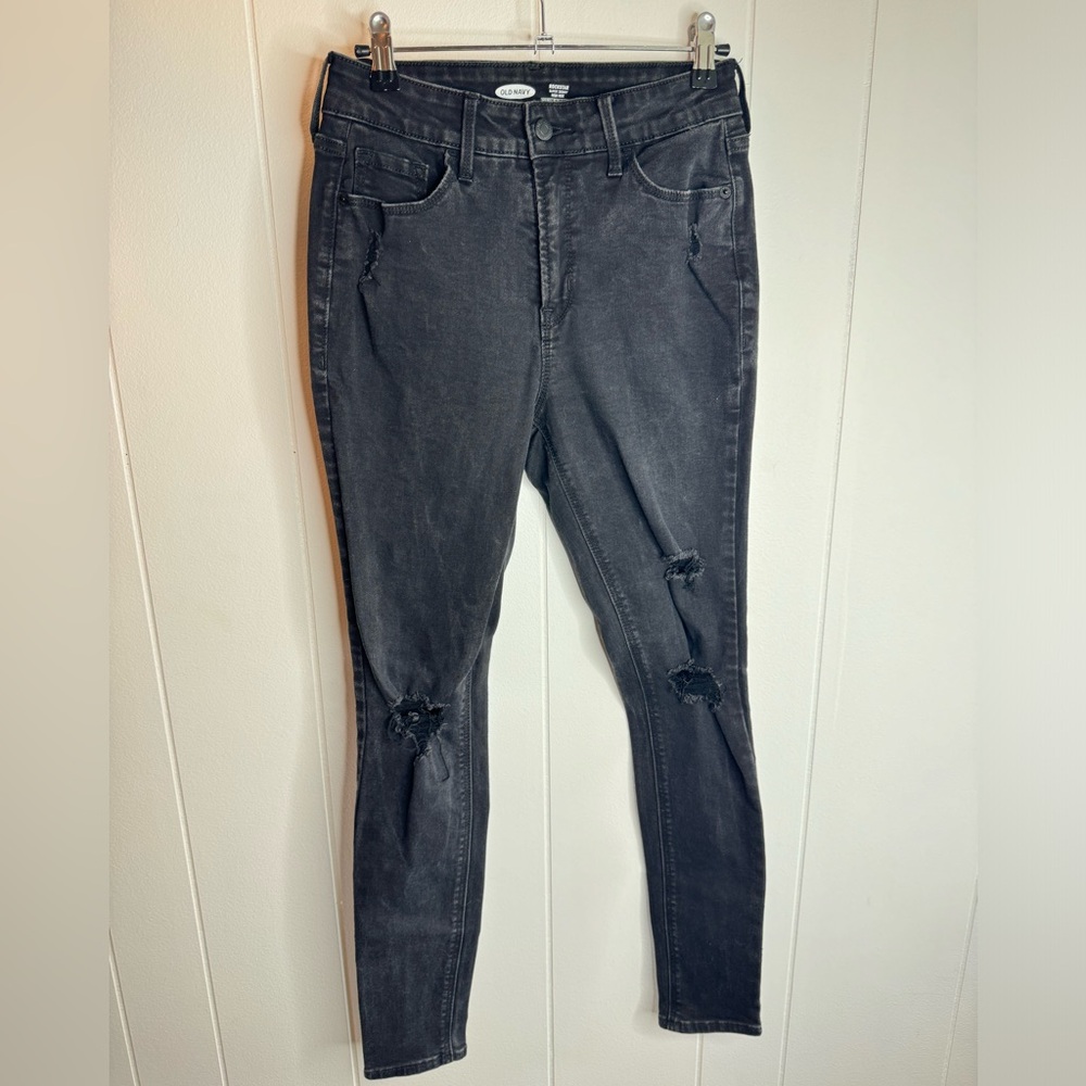 Black skinny jeans